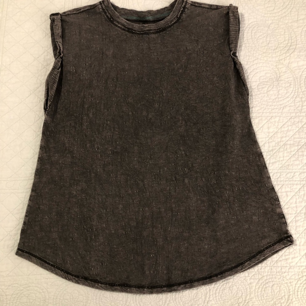 Anthropologie Pilcro roll sleeve tank muscle shirt. Size medium. - Picture 2 of 12